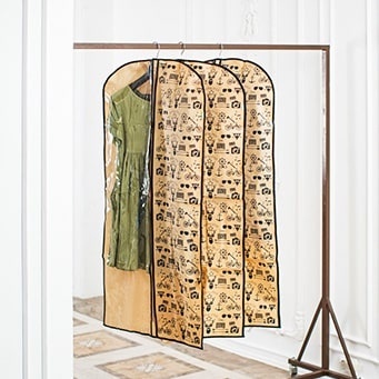 02. Чехлы для одежды и шуб